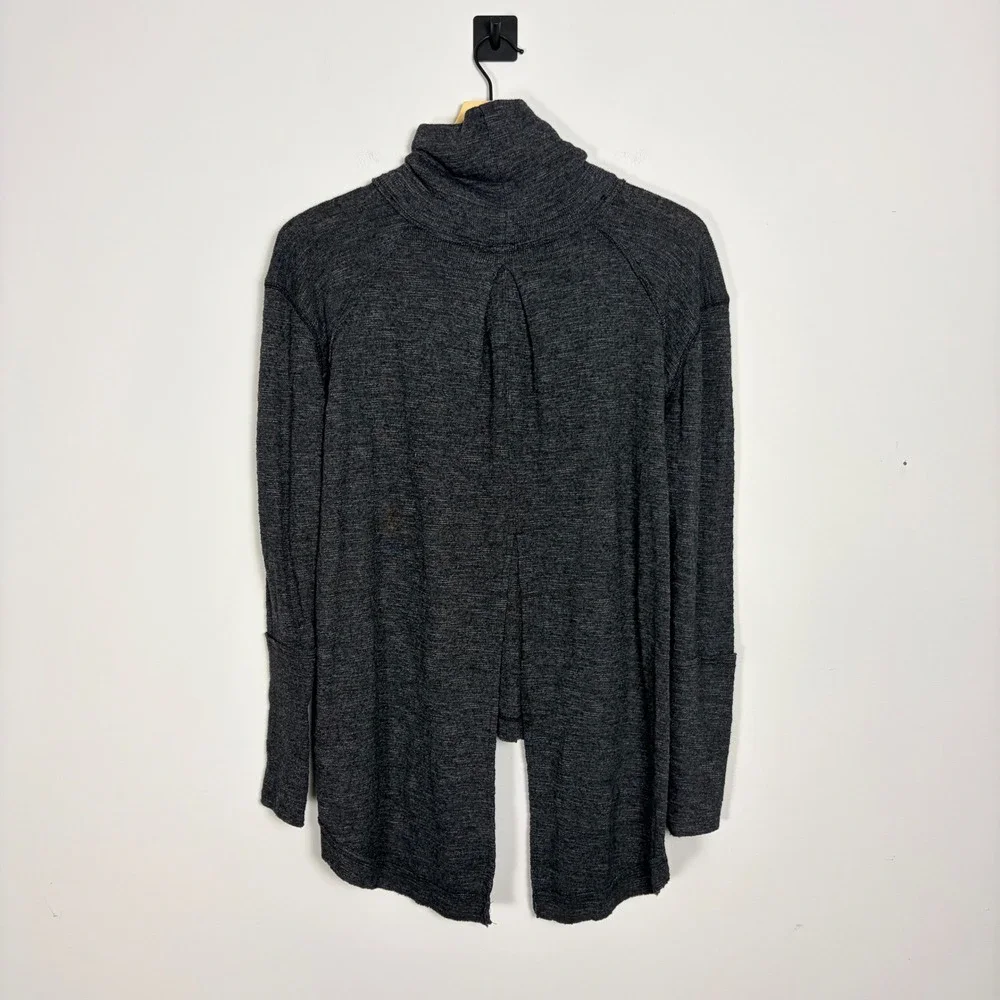 Free People We The Free Grey Long Sleeve Turtleneck Split Back Sweater‎ XS